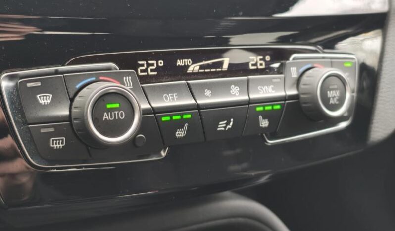 BMW Serie X X1 Sport Line / Auto / 18d complet