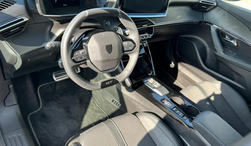 Peugeot 2008 GT / E-DSC6 / MHEV / 136ch complet