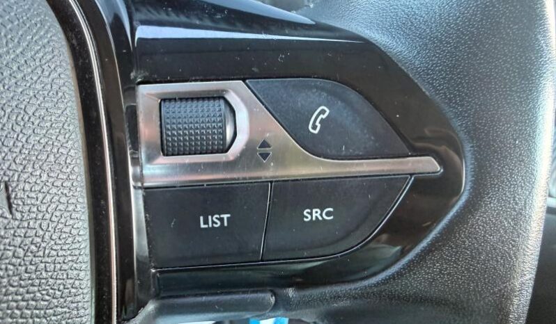 Peugeot 208 Active / 100ch / Carplay complet