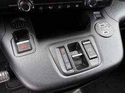 Peugeot Partner LIGHT STANDARD / EAT8 / 130ch complet