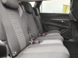 Peugeot 5008 Style / 7 places / 1.5 BlueHDI complet