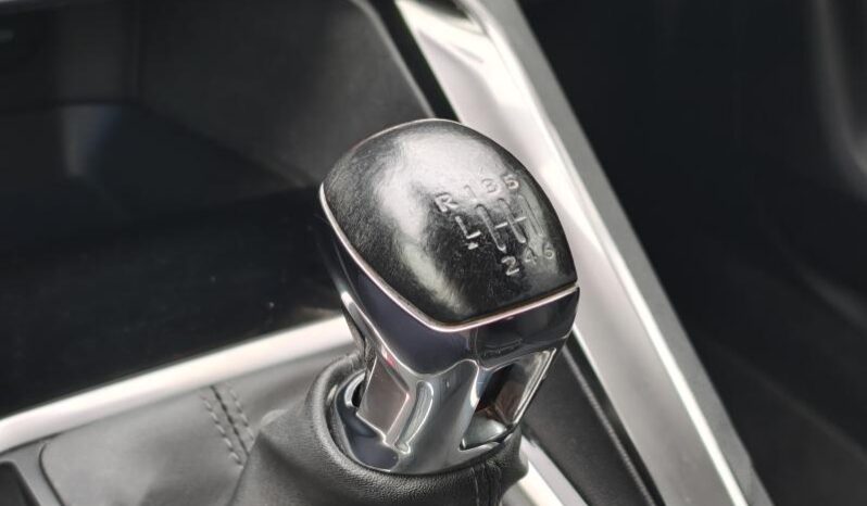 Peugeot 5008 Style / 7 places / 1.5 BlueHDI complet