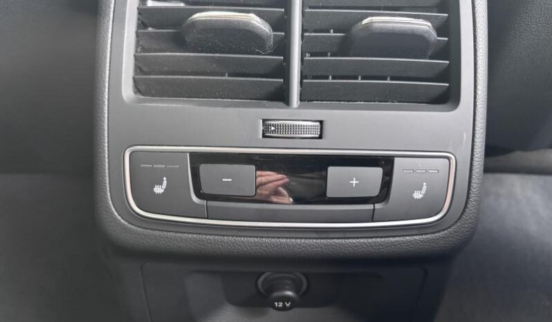 Audi A4 Avant / S-Line / S-Tronic / 35 TFSI complet