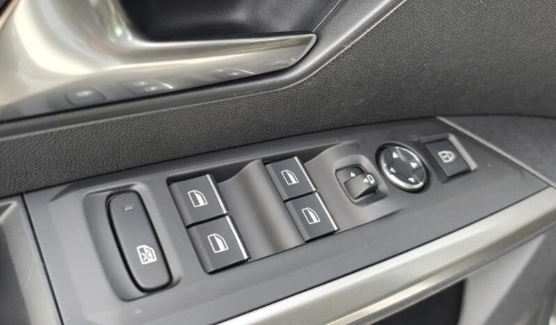 Peugeot 3008 E-3008 complet