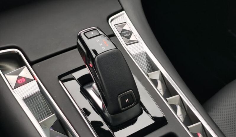 DS Automobiles DS 7 Opera / Toit ouvrant / 1.5 BlueHDi complet