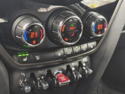 MINI Cooper D Countryman Auto / Sièges Sport / LED Headlights complet