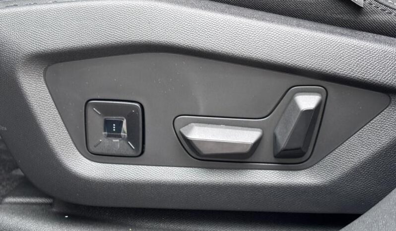 Peugeot 3008 325 Dual Motor / Launch Edition complet