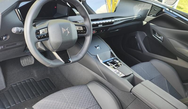 DS Automobiles N°4 PALLAS complet