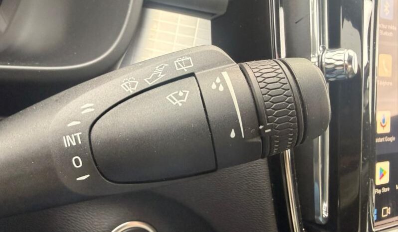 Volvo XC40 B3 / Mild Hybrid / Core complet