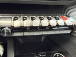 Peugeot 5008 Allure / EAT8 / 7 Places complet