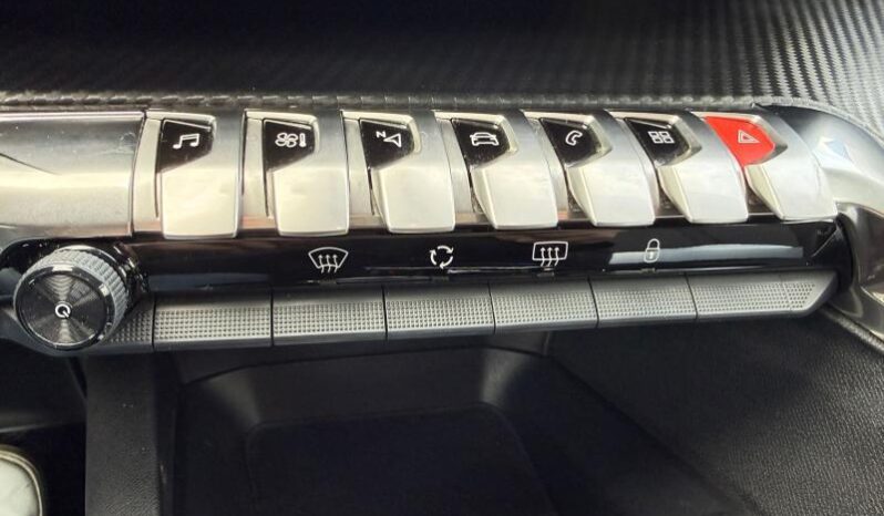 Peugeot 5008 Allure / EAT8 / 7 Places complet