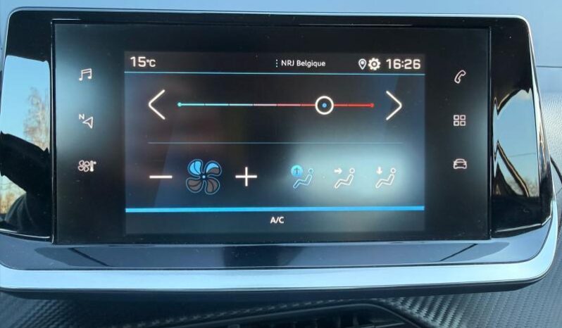 Peugeot 208 Active / 100ch / Carplay complet