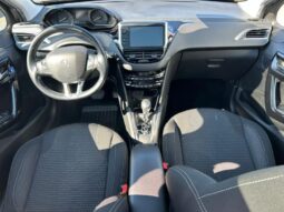 Peugeot 208 EAT6 / Tech Edition complet