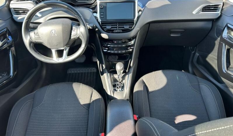 Peugeot 208 EAT6 / Tech Edition complet