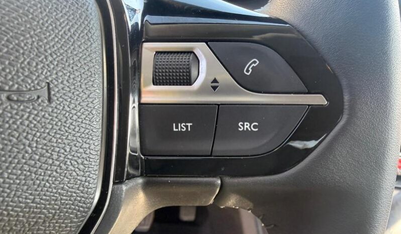 Peugeot 208 Allure / GPS / Carplay complet