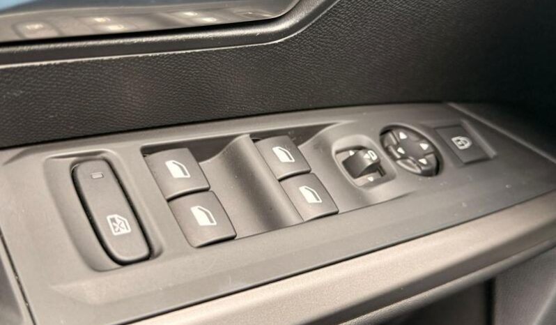 Peugeot 5008 Allure / E-DSC6 / Hybrid complet