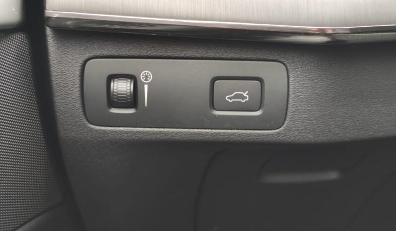 Volvo XC90 B5 Diesel / Momentum / AWD / 235ch complet