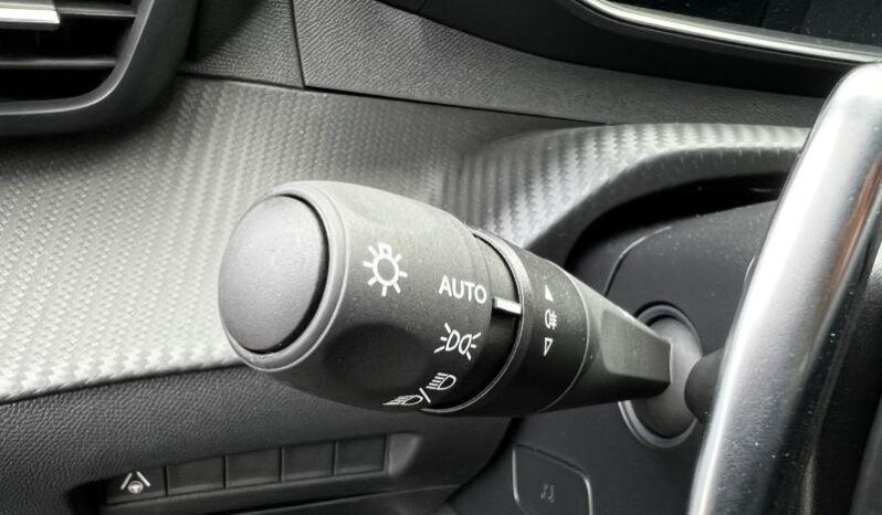 Peugeot 2008 GT / MHEV / E-DSC6 complet