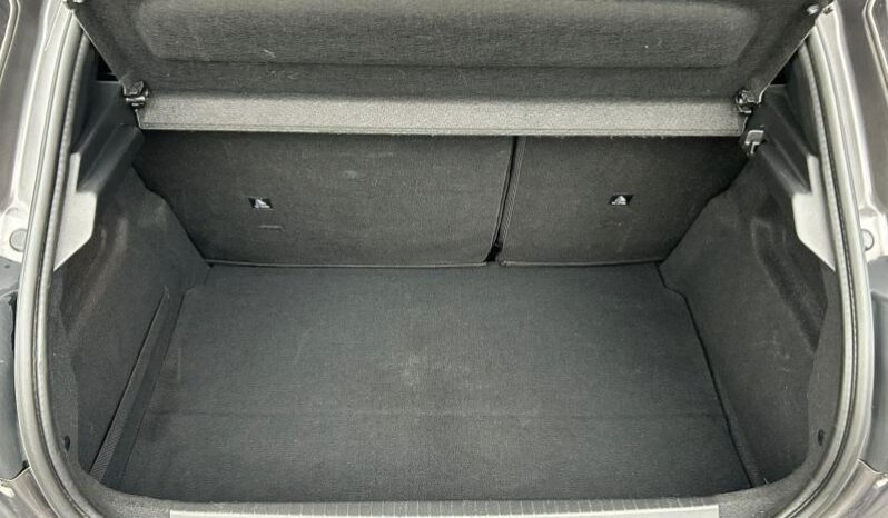 Peugeot 208 Allure / EAT8 complet