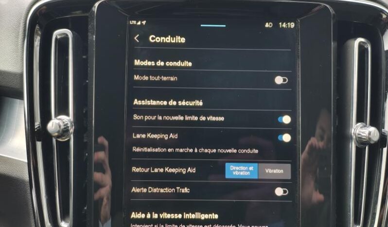 Volvo XC40 B3 / Mild Hybrid / Core complet