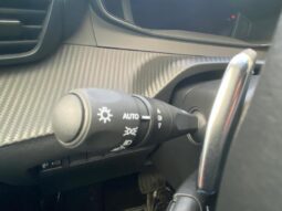 Peugeot 208 Allure / e-DCS6 complet