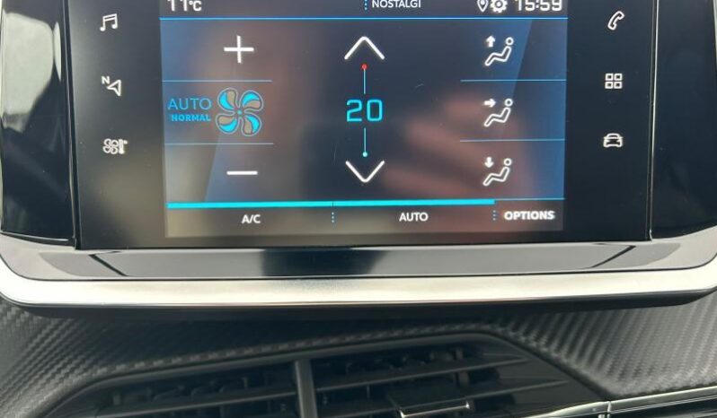 Peugeot 208 Allure / EAT8 complet