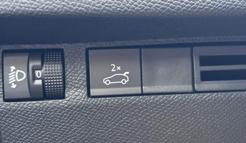 Citroen C4 X Plus / Hybrid / 145ch complet