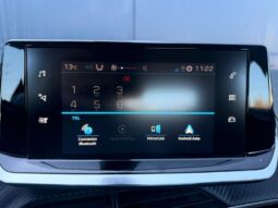 Peugeot 2008 Active / sièges chauffants / 130ch complet