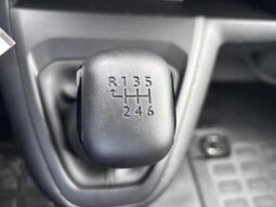 Citroen Jumpy Taille M / 2.0 BlueHDI / Carplay complet