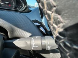 Peugeot 208 EAT6 / Tech Edition complet