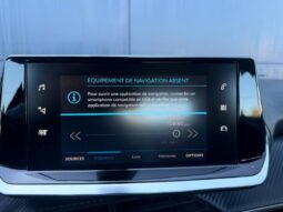 Peugeot 2008 Active / sièges chauffants / 130ch complet