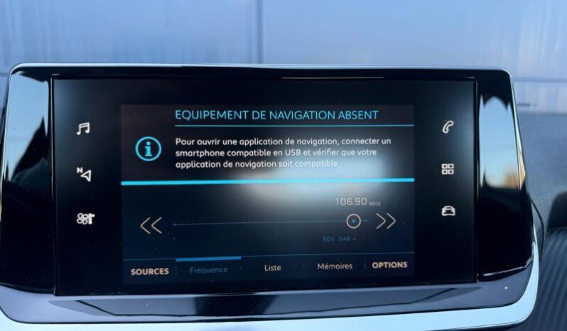 Peugeot 2008 Active / sièges chauffants / 130ch complet