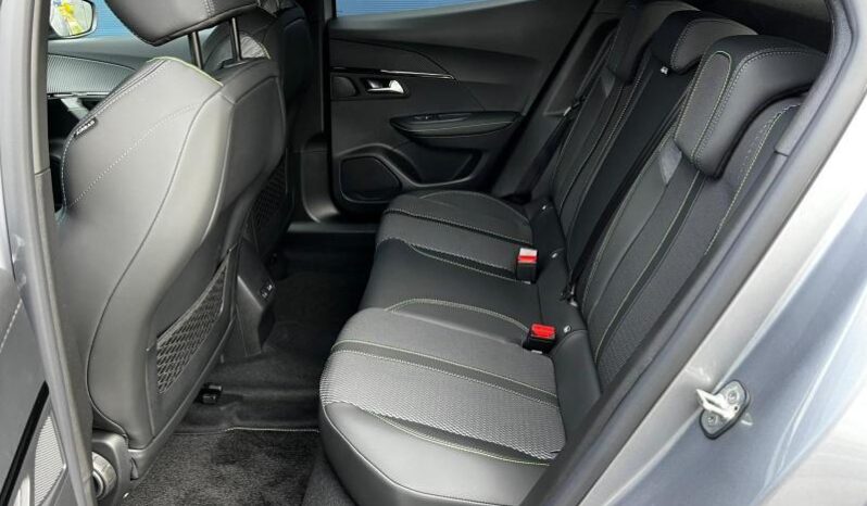Peugeot 2008 GT / MHEV / E-DSC6 complet