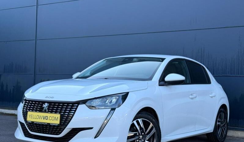 Peugeot 208 Allure / EAT8 / Carplay complet