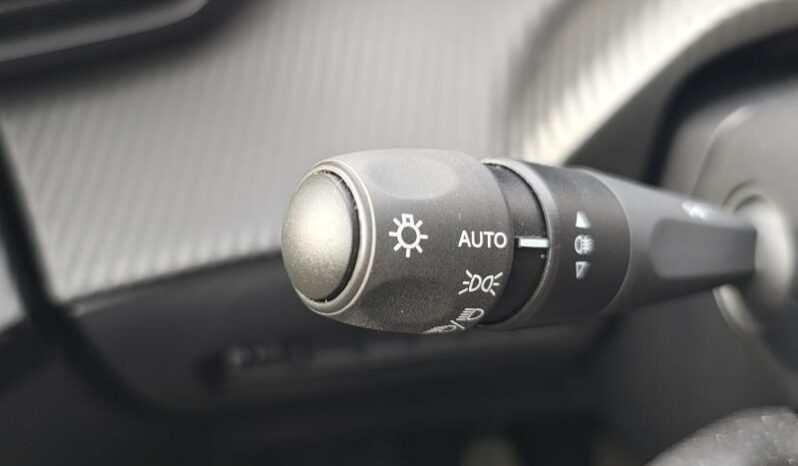 Peugeot 208 Allure / LED / Carplay complet