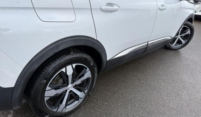 Peugeot 5008 Allure / EAT8 / 7 Places complet