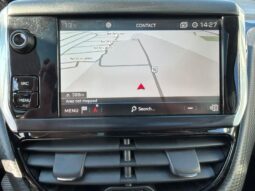 Peugeot 208 EAT6 / Tech Edition complet