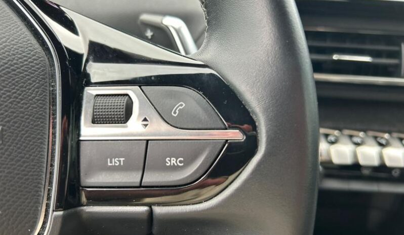 Peugeot 5008 Allure Pack / 1.5 BlueHDI / EAT8 complet
