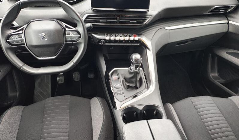 Peugeot 5008 Style / 7 places / 1.5 BlueHDI complet