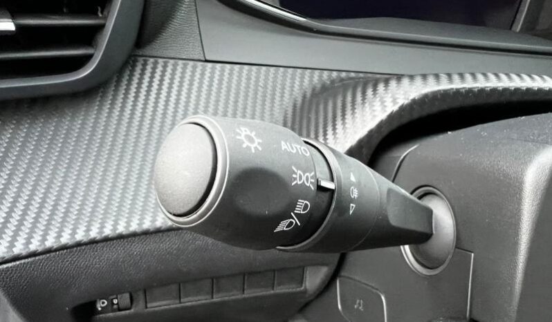 Peugeot 2008 ALLURE complet