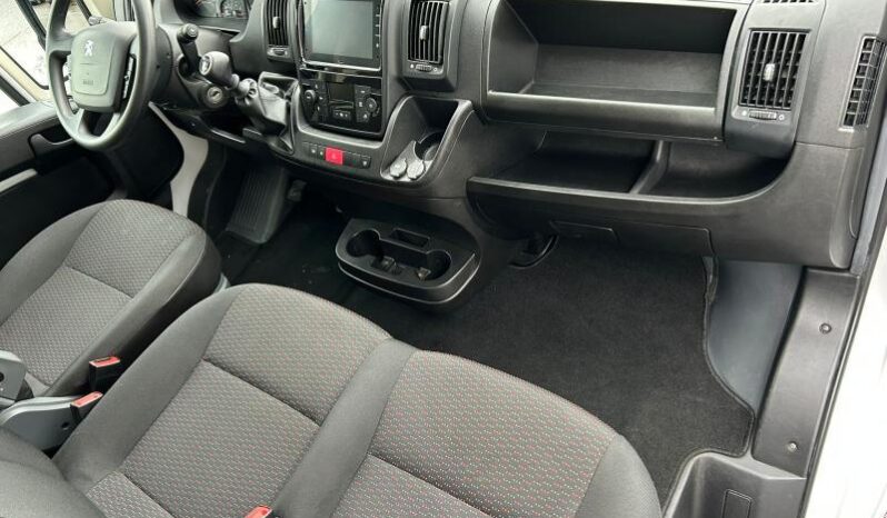 Peugeot Boxer L2H2 / 140ch / 2.2 BlueHDi complet