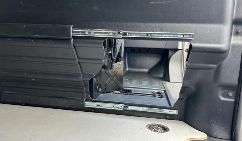 Peugeot Expert L3 / Asphalt / EAT8 complet