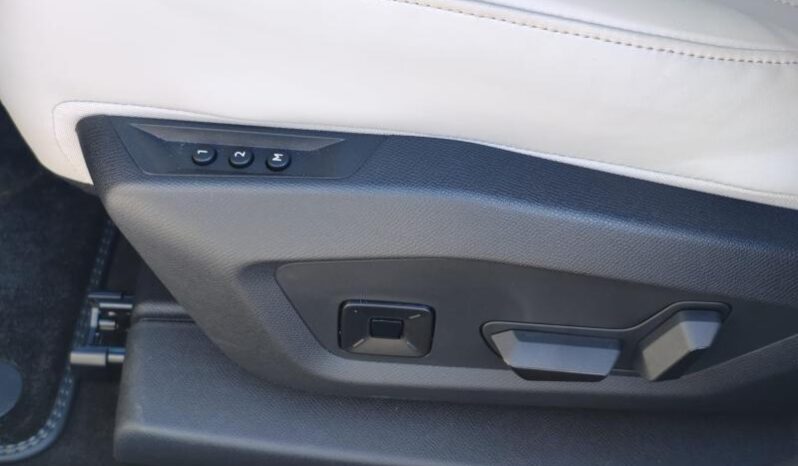 DS Automobiles N°8 PALLAS 74 KWH complet