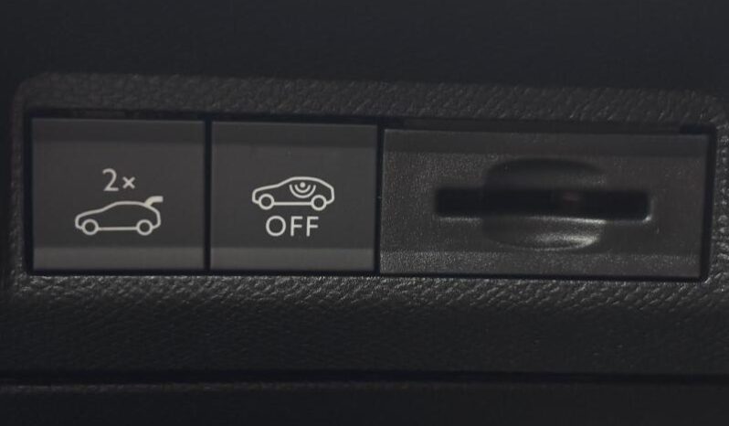 Peugeot 3008 325 Dual Motor / Launch Edition complet