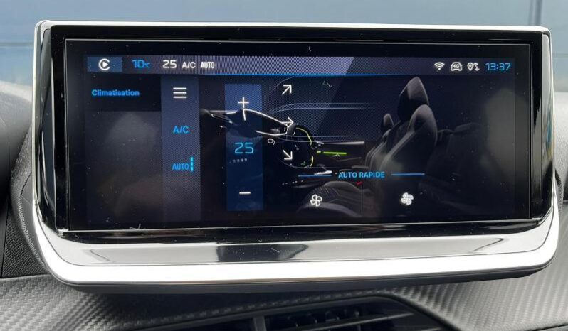 Peugeot 208 Allure / MHEV / E-DSC6 complet