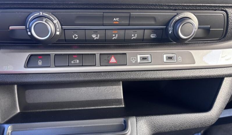 Citroen Jumpy Taille M / 150 ch / EAT8 complet