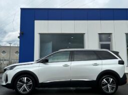 Peugeot 5008 Allure Pack / 1.5 BlueHDI / EAT8 complet