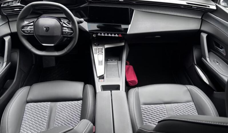 Peugeot 308 Allure / e-DCS6 / Carplay complet