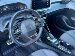 Peugeot 208 Allure / EAT8 / Carplay complet