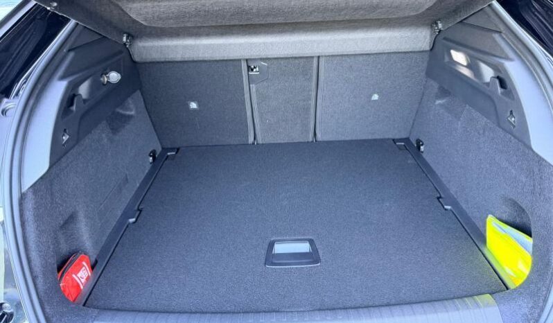 Peugeot 3008 GT / Hybrid 145 e-DSC6 complet